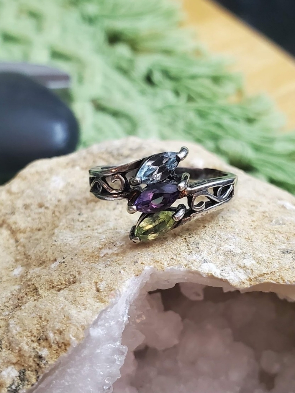 Stamped Signed Sterling Silver Green Purple Blue Multi-Gemstone Filigree Ring